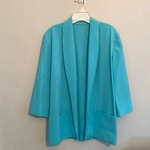 Cheers women’s unlined 3/4 sleeve blazer.